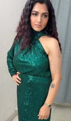 50 की उम्र में कम करना चाहती हैं वजन, तो एक्ट्रेस खुशबू सुंदर का Weight Loss सीक्रेट जान लें