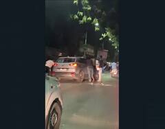 Pune: हॉर्न का वाजवला? पुण्यात मद्यधुंद टोळक्याची जोडप्याला मारहाण, गाडीही फोडली; पुण्याच्या पाषाण सर्कलवर काय घडलं?