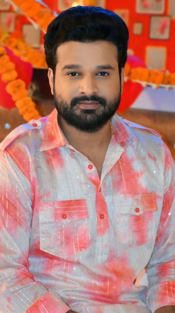 अपनी आवाज से देश विदेश में छा चुका है ये भोजपुरी स्टार