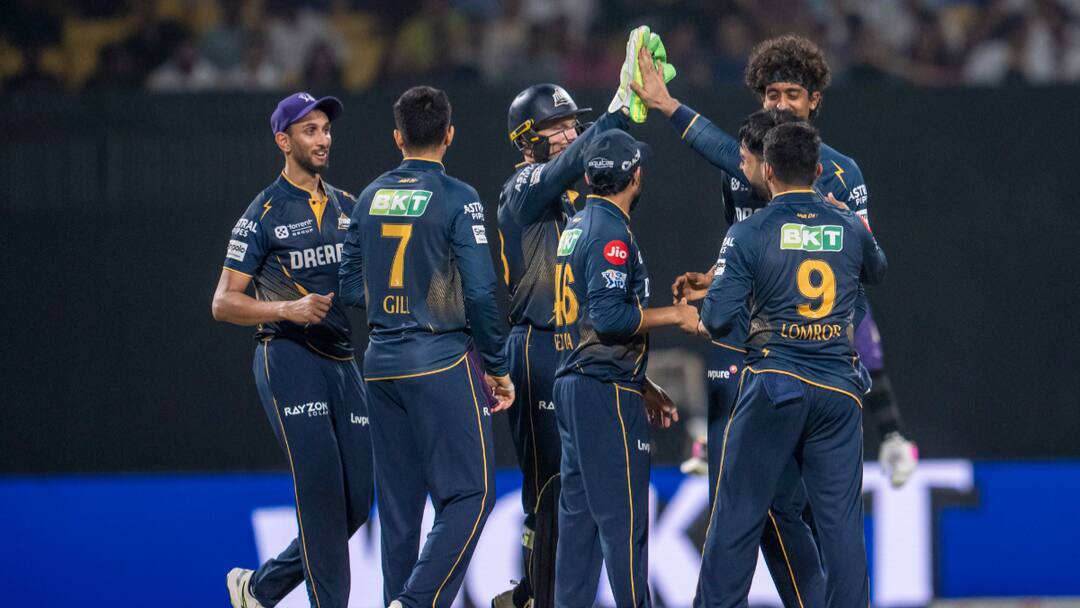 IPL 2025 GT Loss, Fans Heart Break : GT ఓటమి.. అభిమానుల హార్ట్ బ్రేక్.. కన్నీళ్లు పెట్టుకుని అల్విదా చెబుతున్న ఫ్యాన్స్.. టోర్నీలో GT తనదైన ముద్ర fans feel heart breaking as Gujarat Titans lost to Mumbai Indians in the IPL 2025 Eliminator IPL 2025 GT Loss, Fans Heart Break : GT ఓటమి.. అభిమానుల హార్ట్ బ్రేక్.. కన్నీళ్లు పెట్టుకుని అల్విదా చెబుతున్న ఫ్యాన్స్.. టోర్నీలో GT తనదైన ముద్ర