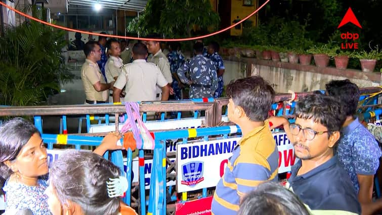 SSC Case Chairman Unemployed stalemate did not end even after a meeting SSC Case: 'আন্দোলন চলবে,' SSC চেয়ারম্যানের সঙ্গে বৈঠকেও কাটল না জট