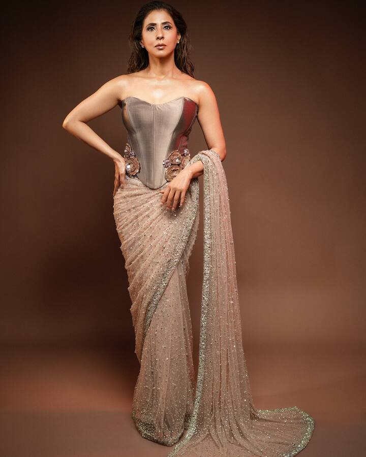ती मासूम सारख्या सिनेमात झळकली होती. तसंच अभिनेत्री म्हणूनही तिनं बॉलिवूडचा एक काळ गाजवला.
