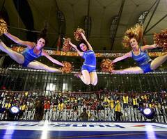 IPL Cheerleader Salary: हर मैच में एक चीयरलीडर को कितने पैसे मिलते हैं, अंपायर से ज्यादा या कम, जानिए