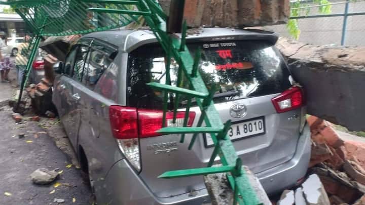 हालांकि ऐसे में आपके नुकसान की भरपाई तब भी हो सकती है. जब आपकी कार पर गिरने वाली दीवार किसी सरकारी या प्राइवेट संस्था की होती है. तब आप उनसे हर्जाना मांग सकते हैं. हालांकि इसके लिए अलग से प्रक्रिया करनी होगी.