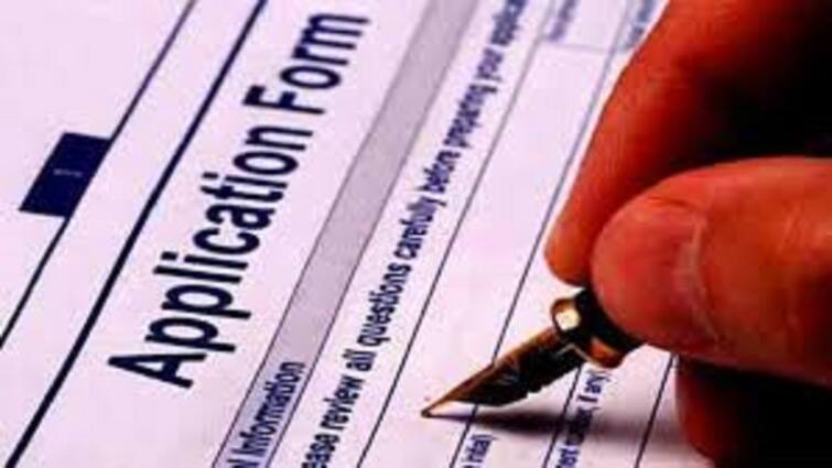 Unemployed youth can apply for scholarships immediately tnn வேலை வாய்ப்பற்ற இளைஞரா நீங்க..? - மாவட்ட கலெக்டர் என்ன சொல்லியிருக்கார் பாருங்க!!!