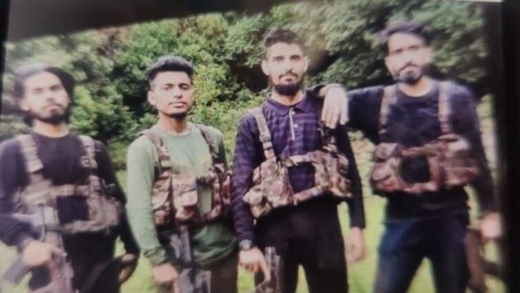 Pahalgam Terror Attack are terrorists still hiding in the forest Know the big reason behind the speculation क्या अभी भी जंगल में छिपे हैं पहलगाम में हमला करने वाले आतंकी? जानें अटकलों के पीछे की बड़ी वजह