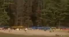 Jammu Kashmir Pahalgam Terror Attack: पर्यटकांवर हल्ला करणारे दहशतवादी कॅमेरात कैद; अंगावर काटा आणणारे जम्मू काश्मीरच्या पहलगाममधील PHOTO