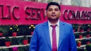 सड़क किनारे बैठकर पंक्चर लगाते थे पिता, अब बेटे ने पास की UPSC परीक्षा- ऐसा रहा पूरा सफर