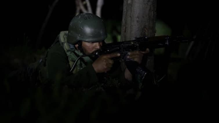 Army Intercepts Infiltration Attempt Along LoC In Uri 2 Terrorists Killed Jammu Kashmir News: উরিতে 'LoC'- র কাছে জঙ্গি অনুপ্রবেশে চেষ্টা রুখল সেনা, মৃত ২ জঙ্গি, উদ্ধার প্রচুর অস্ত্র-গোলাবারুদ