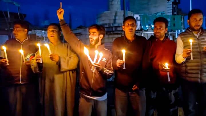 Citizens participated in a candlelight march in Handwara, Kupwara district, on Tuesday night to honour the victims of the attack. (Image Source: PTI)