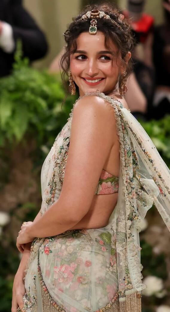 'आलिया भट्ट लुक्स और एक्टिंग में पूजा भट्ट की बराबरी नहीं कर सकती'