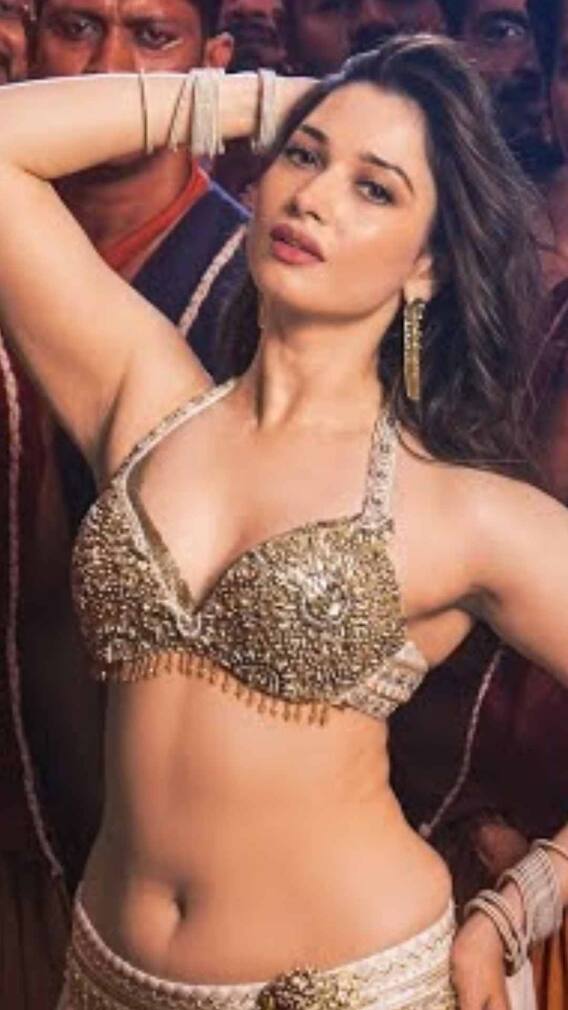 टॉप ट्रेंडिंग की लिस्ट में नहीं उर्वशी का गाना, तमन्ना का जलवा कायम