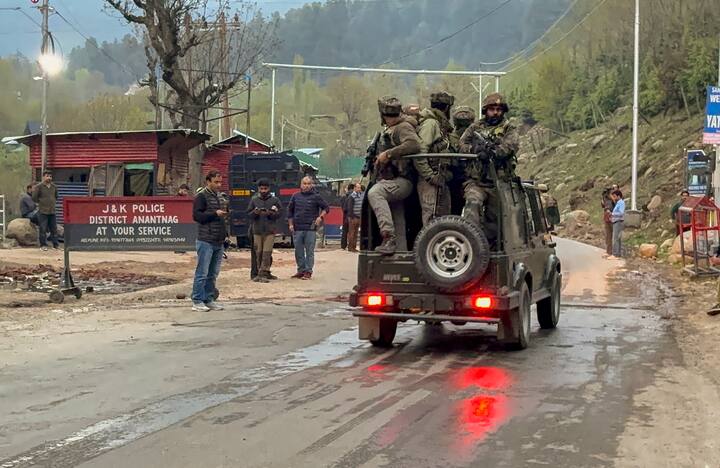 कश्मीर में टीआरएफ की तरफ से किया गया ये पहला हमला नहीं है, इससे पहले भी ये आतंकी संगठन कई आतंकी हमलों को अंजाम दे चुका है.