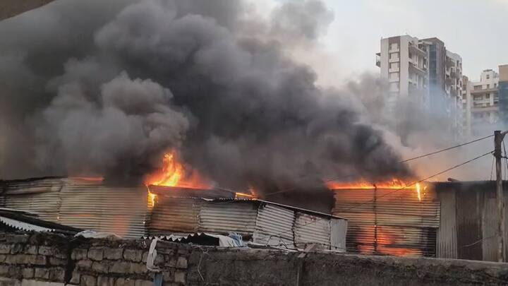 पुढे आलेल्या माहितीनुसार,  जवळपास सात ते आठ सिलेंडरचा देखील या आगीत स्फोट  झाला आहे. तर नागरिकांच्या रोज वापरतील वस्तुचे देखील मोठ्याप्रमाणात नुकसान झाले आहे.