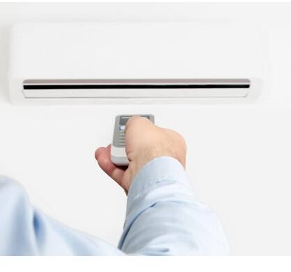 ਭਾਵੇਂ ਇਹ ਵਿੰਡੋ ਏਸੀ ਹੋਵੇ ਜਾਂ ਸਪਲਿਟ ਏਸੀ, ਮੁੱਖ ਸਵਿੱਚ ਤੋਂ ਸਿੱਧਾ ਏਅਰ ਕੰਡੀਸ਼ਨਰ ਬੰਦ ਕਰਨ ਦੀ ਗਲਤੀ ਤੁਹਾਨੂੰ ਭਾਰੀ ਪੈ ਸਕਦੀ ਹੈ। ਅਜਿਹਾ ਇਸ ਲਈ ਹੈ ਕਿਉਂਕਿ ਇਸ ਲਾਪਰਵਾਹੀ ਕਾਰਨ, ਪੱਖਾ ਅਤੇ ਮੋਟਰ ਦੋਵੇਂ ਹੌਲੀ-ਹੌਲੀ ਖਰਾਬ ਹੋ ਸਕਦੇ ਹਨ। ਜੇਕਰ ਅਜਿਹਾ ਹੁੰਦਾ ਹੈ, ਤਾਂ ਇਸਦੀ ਮੁਰੰਮਤ ਜਾਂ ਤਬਦੀਲੀ ਬਹੁਤ ਮਹਿੰਗੀ ਹੋ ਸਕਦੀ ਹੈ।