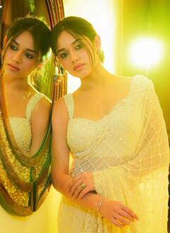 समर पार्टी के लिए जन्नत जुबैर के इन ट्रेंडी ब्लाउज से ले इंस्पिरेशन, हर साड़ी के साथ जचेंगे