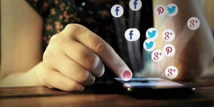 सर्वे में शामिल लगभग 48% किशोरों का मानना है कि सोशल मीडिया उनके उम्रदराज दोस्तों के लिए हानिकारक है. जबकि 2022 में यह आंकड़ा 32% था. दिलचस्प बात यह है कि खुद के लिए इस नुकसान को सिर्फ 14% किशोर ही स्वीकार करते हैं.