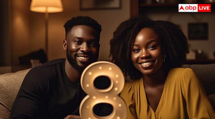 अंक 2 और अंक 7 की जोड़ी गहरी समझ और भावनात्मक संतुलन पर आधारित होती है.अंक 2 संवेदनशील होता है,जबकि अंक 7 आध्यात्मिक और गूढ़ सोच वाला होता है.दोनों एक-दूसरे को मानसिक समर्थन देते हैं और इनका रिश्ता विश्वास पर टिका होता है.