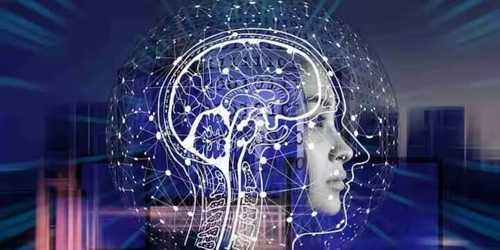 AI માટે લાર્જ લેંગ્વેજ મોડેલ (LLM) બનાવવાની પ્રક્રિયામાં મોટા પ્રમાણમાં ડેટા અને શક્તિશાળી GPU (ગ્રાફિક્સ પ્રોસેસિંગ યુનિટ) ની જરૂર પડે છે. ભારત પણ આ દિશામાં ઝડપથી આગળ વધી રહ્યું છે. સરકારે 10 કંપનીઓની પસંદગી કરી છે જે કુલ 18,693 GPU યુનિટ પૂરા પાડશે. આમાં યોટ્ટા, જિયો પ્લેટફોર્મ્સ, ટાટા કોમ્યુનિકેશન્સ જેવી મોટી કંપનીઓનો સમાવેશ થાય છે. એકલા યોટ્ટાએ 9,216 GPU પ્રદાન કરવાની ઓફર કરી છે.