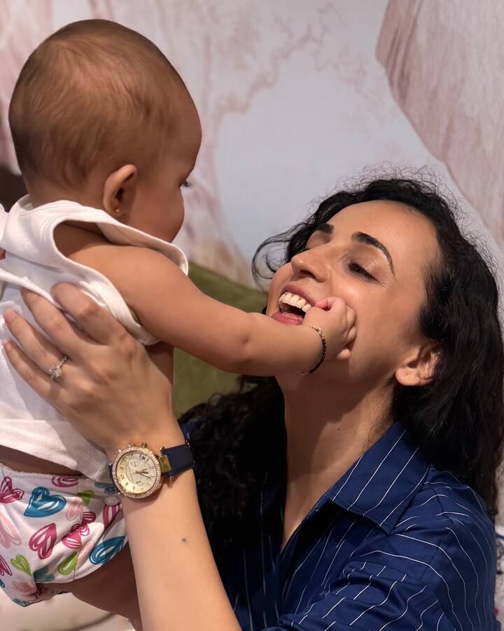 Sharing the images, the actress wrote in the caption, “6 months of all thing love with this cutie Happy 6 months Leela @dhamidrashti @khemkaniraj.”