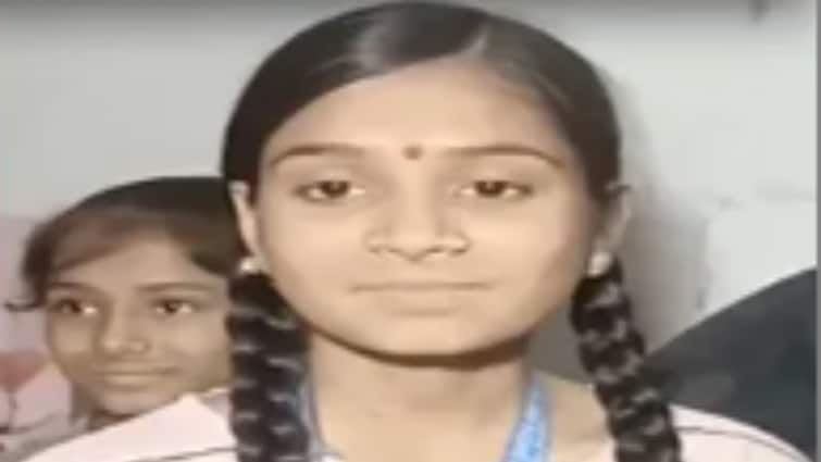 UP Board Result 2025: इटावा की अंशी ने दसवीं में हासिल किया दूसरा स्थान, जताई डॉक्टर बनने की इच्छा UP Board Result Etawah Anshi Srivastava Achieved 2nd Rank in Class 10th Result UP Board Result 2025: इटावा की अंशी ने दसवीं में हासिल किया दूसरा स्थान, जताई डॉक्टर बनने की इच्छा