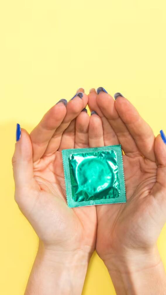 भारत में कहां मिलते हैं मुफ्त कंडोम?