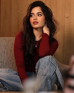 PHOTO: रॉयल लूकमध्ये जन्नत झुबैरने वेधले चाहत्यांचे लक्ष; पाहा खास फोटो!