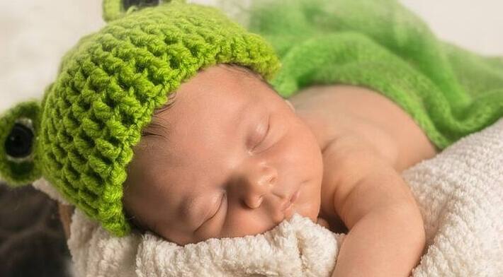 અમેરિકા ઉપરાંત ચીનમાં લોકોને વધુ બાળકો પેદા કરવા બદલ ચાઇલ્ડકેર સબસિડી મળે છે. અહીંના ઘણા શહેરોમાં પ્રતિ બાળક 1 લાખ યુઆન (આશરે 13,800 ડોલર)ની સબસિડી આપવામાં આવે છે.