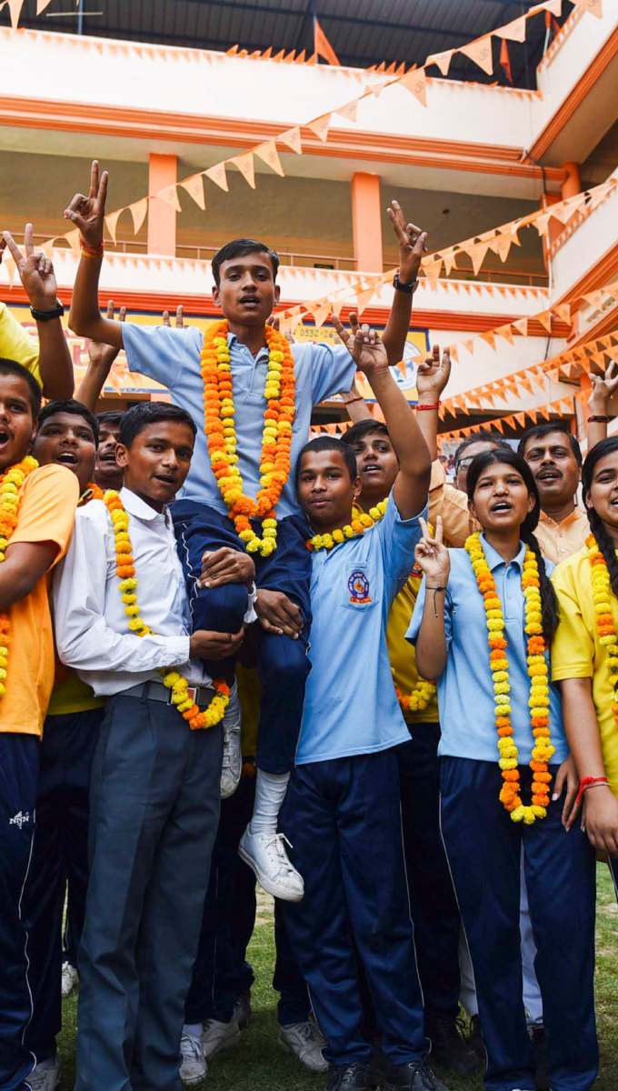 आप अपना रिजल्ट बोर्ड की ऑफिशियल वेबसाइट upmsp.nic.in पर जाकर देख सकते हैं