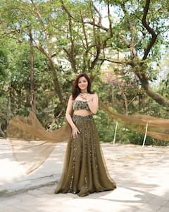 Rubina Dilaik Photo: લહેંગામાં રુબિના દિલૈકે કેમેરા સામે આપ્યા મનમોહક પોઝ