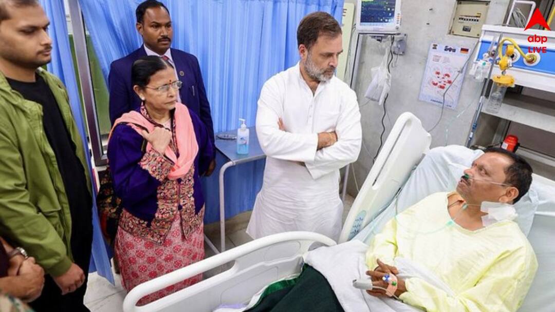 Rahul Gandhi : 'জঙ্গিরা যেটা চেষ্টা করছিল সেটাকে পরাস্ত করতে হলে...', এই মুহূর্তে কী করা দরকার জানালেন রাহুল Congress MP Rahul Gandhi Visits Jammu and Kashmir after Pahalgam Incident Know what did he say Rahul Gandhi : 'জঙ্গিরা যেটা চেষ্টা করছিল সেটাকে পরাস্ত করতে হলে...', এই মুহূর্তে কী করা দরকার জানালেন রাহুল