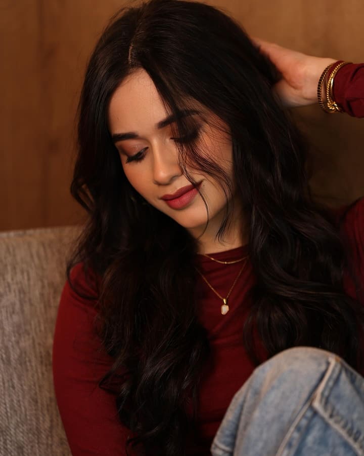 या भागात तिने तिचे लेटेस्ट फोटोशूट शेअर केले आहे, ज्यामध्ये ती एखाद्या राजकुमारीपेक्षा कमी दिसत नाही.