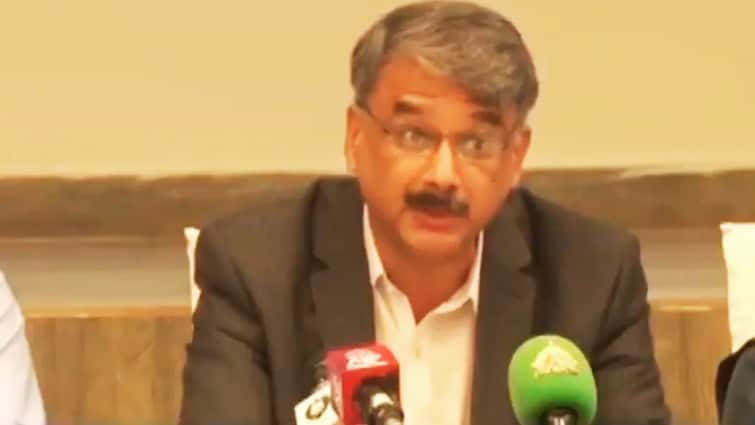 PoK के कठपुतली PM अनवारुल हक चौधरी की भारत को गीदड़भभकी- ‘दिल्ली से कश्मीर तक…’ PoK के कठपुतली PM अनवारुल हक चौधरी की भारत को गीदड़भभकी- ‘दिल्ली से कश्मीर तक…’