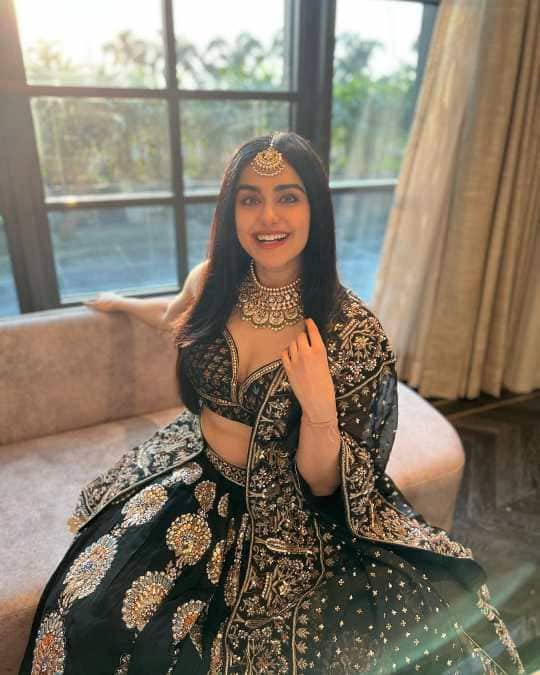 তোলপাড় গোটা দেশ, কিন্তু কাশ্মীর নিয়ে কেন একেবারে চুপ রইলেন আদাহ শর্মা?