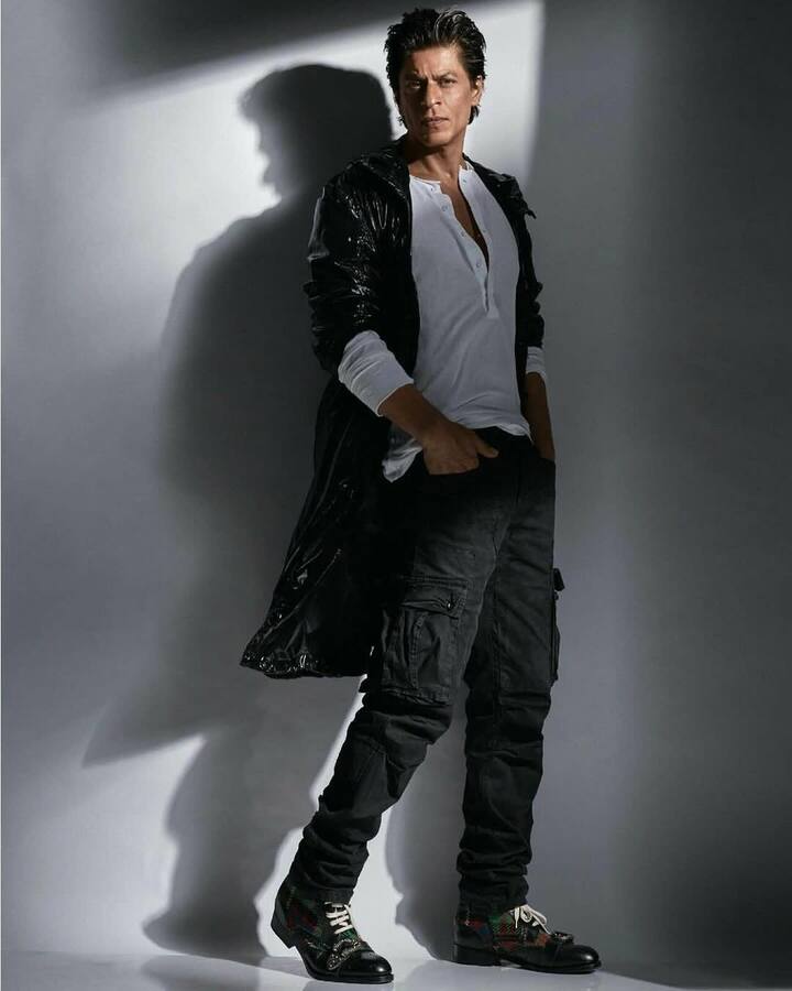 दरअसल शाहरुख खान की दादी कश्मीरी थी. यही वजह है कि एक्टर का वहां से गहरा लगाव है. लेकिन फिर भी शाहरुख ने आजतक वो कश्मीर नहीं देखा है.