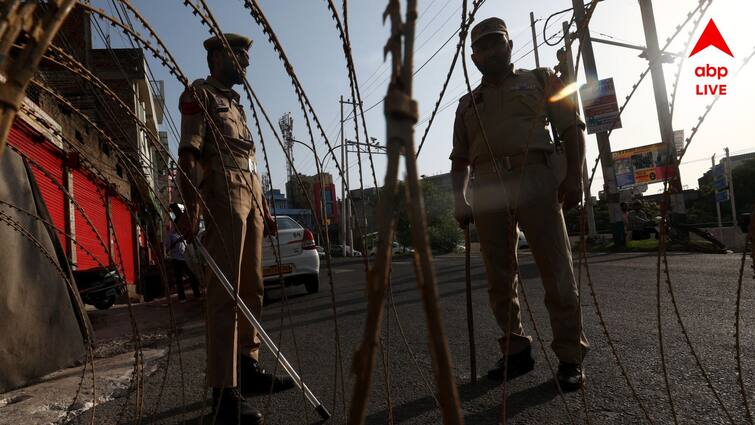 Firing From Pakistani Posts Along LoC, Army Chief To Visit Srinagar Pakistan News: নিয়ন্ত্রণরেখা জুড়ে পাকিস্তানের গুলিবর্ষণ! পরিস্থিতি খতিয়ে দেখতে আজ কাশ্মীরে সেনাপ্রধান