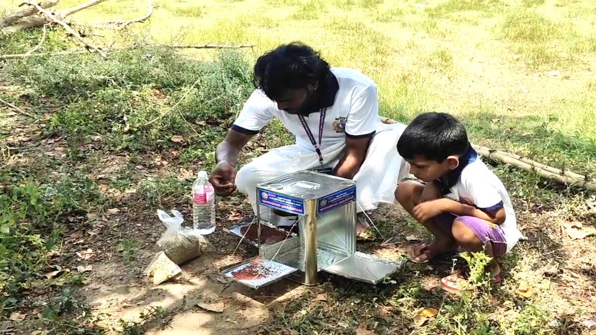 மனிதர்களின் பசி தீர்த்துவரும் மனிதர்...! இப்போது பறவைகளின் தாகத்தையும் பசியும் போக்க முயற்சி...!