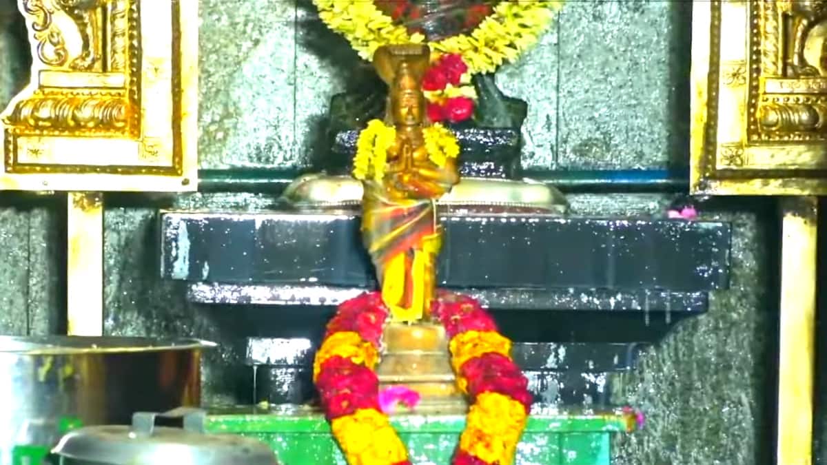 பெயர்ச்சி அடைந்தார் கேது பகவான்! கேது பகவான் ஸ்தலத்தில் சிறப்பு வழிபாடு...!