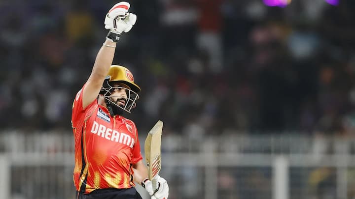 यंदा आयपीएल 2025 मध्ये अनेक युवा खेळाडूंची जादू पाहिला मिळत आहे.