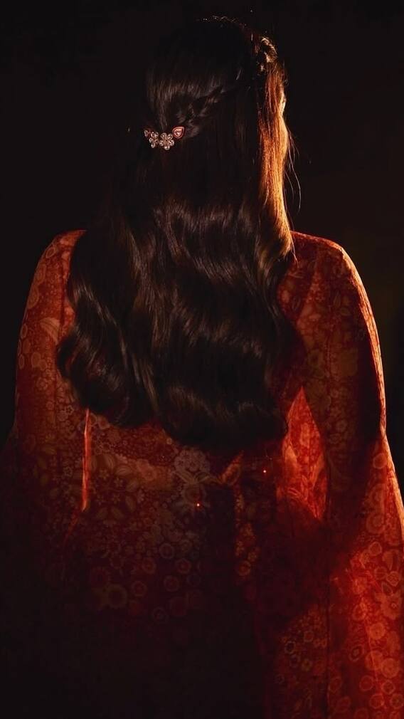 शादी की पहली रात ही कपूर खानदान की इस लाडली को पति ने किया नीलाम