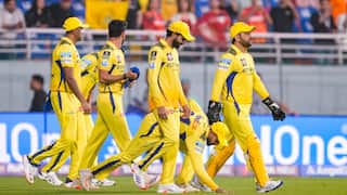CSK प्लेऑफ से बाहर! धोनी से तीन गुना अधिक सैलरी लेकिन पूरी तरह फ्लॉप रहा ये खिलाड़ी 'असली गुनहगार'