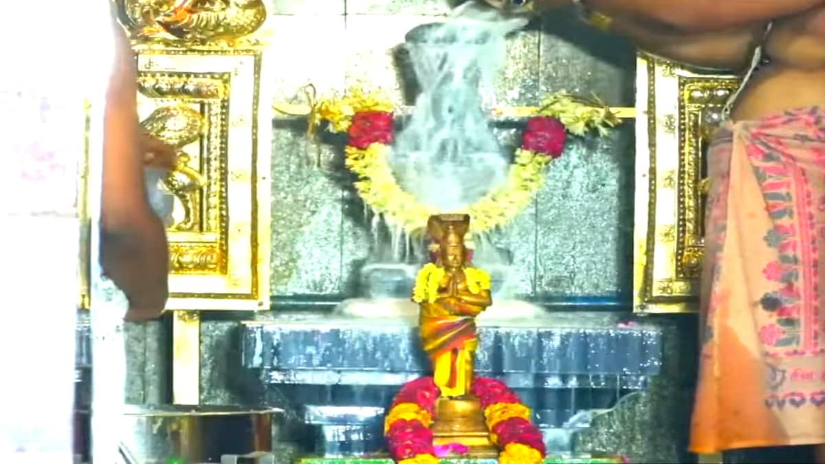 பெயர்ச்சி அடைந்தார் கேது பகவான்! கேது பகவான் ஸ்தலத்தில் சிறப்பு வழிபாடு...!