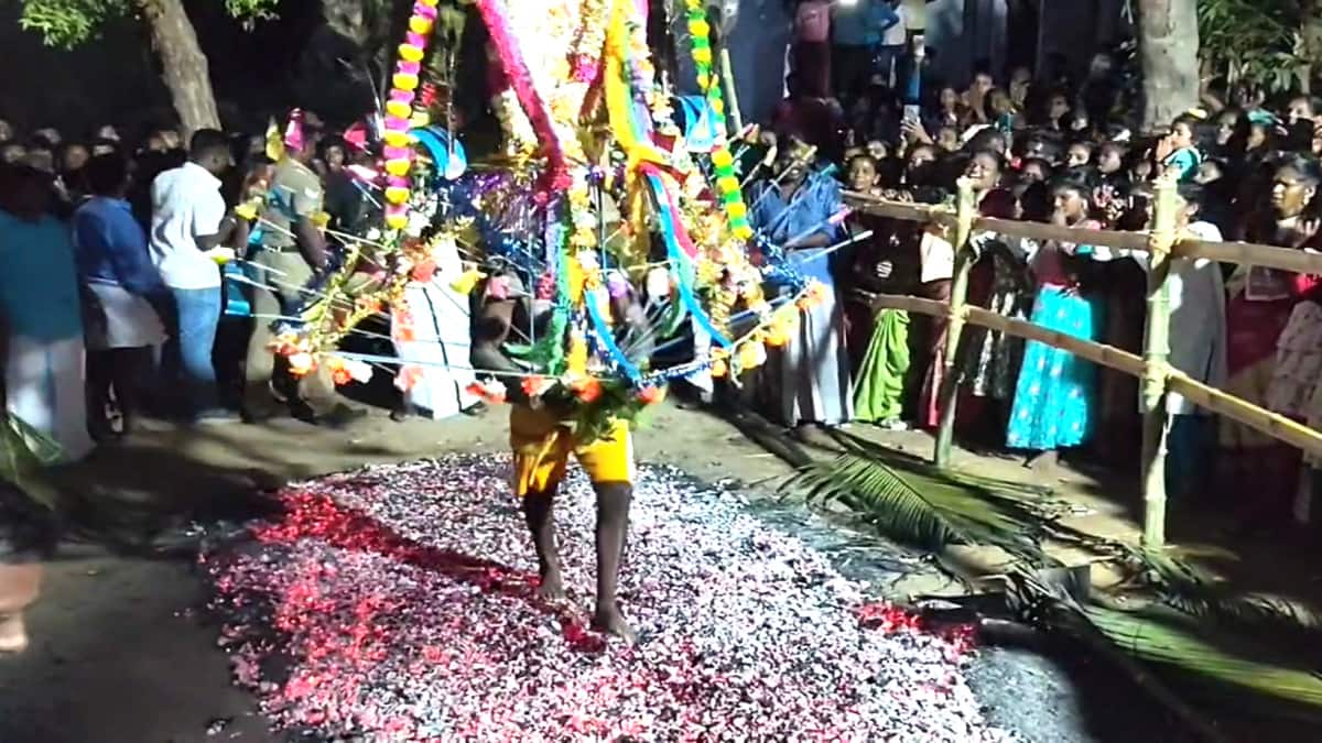 ஒரே நாளில் இத்தனை கோயிலில் தீமிதி திருவிழாவா...? பக்தி பரவசமடைந்த பக்தர்கள்...!