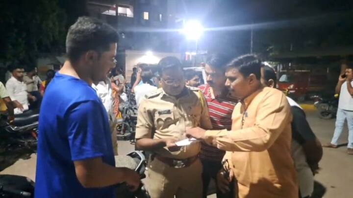 बहिणीच्या हळदीसाठी लेक आणि जावई त्याठिकाणी आल्याची माहिती सासऱ्याला मिळाली.