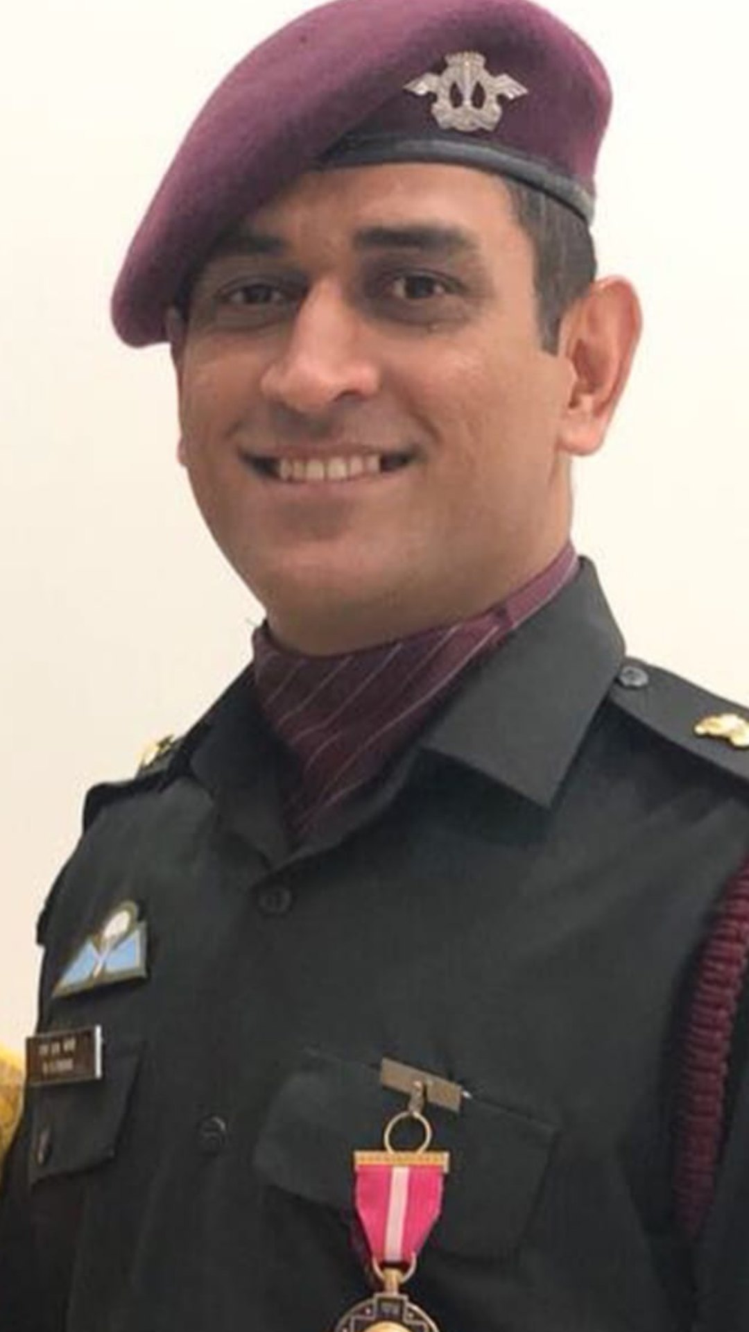 एम एस धोनी को उनके फैन्स माही, कैप्टन कूल और थाला जैसे नामों से भी जानते हैं