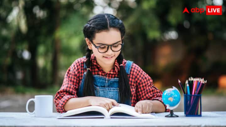 बच्चों को अगर सही दिशा में मेहनत कराई जाए तो 8वीं के बाद शुरू किया गया कोई छोटा सा कोर्स भी बच्चे की पूरी जिंदगी का गेमचेंजर साबित हो सकता है.