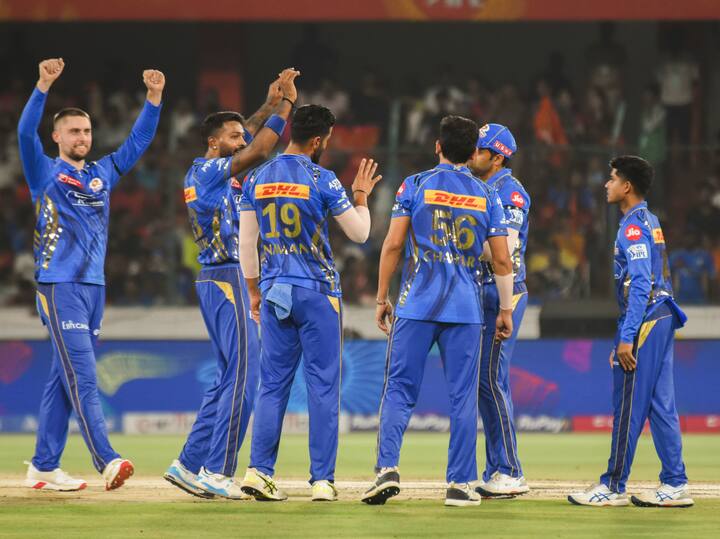 The match is being played between Mumbai Indians and Lucknow Super Giants on Sunday. The Lucknow team has won the toss and decided to bat first. The playing XI of both teams has changed. Corbin is making a bosch debut for Mumbai. Mayank Yadav has returned to Lucknow.