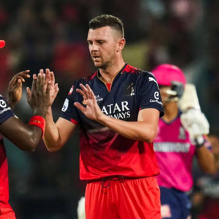 3. जोश हेझलवूड- राजस्थानविरुद्धच्या शेवटच्या सामन्यात जोश हेझलवूडने 19 वे षटक टाकले आणि फक्त 1 धाव दिली. या हंगामात आतापर्यंत 9 सामन्यांमध्ये हेझलवूडने 32.5 षटके टाकली आहेत, त्यापैकी 93 चेंडू डॉट टाकले आहेत.(Image Credit-IPL 2025)