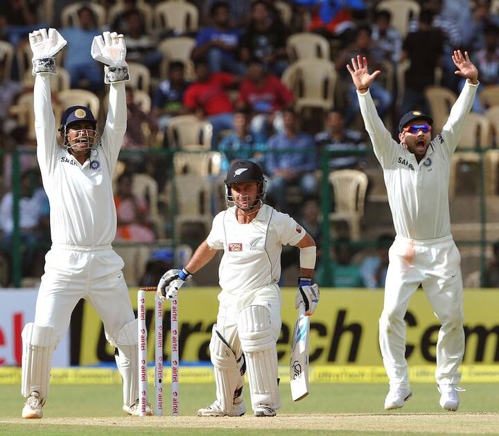 Krugar van is Vik New Zealand's wicketkeeper batsman. He made his debut for the team in 2012. His height is just 4 feet 9 inches. He is the world's lowest height international cricketer. Van Vik played only 9 matches for New Zealand. But he scored a lot of runs in first class cricket.