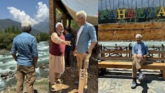 तुम्ही कसल्या धमक्या देताय? आम्ही इथं येणार, तुम्ही सांगणारे कोण? कश्मीर चलो म्हणत अतुल कुलकर्णी थेट पहलगाममध्ये